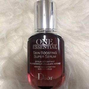 Dior One Essential Serum new without box